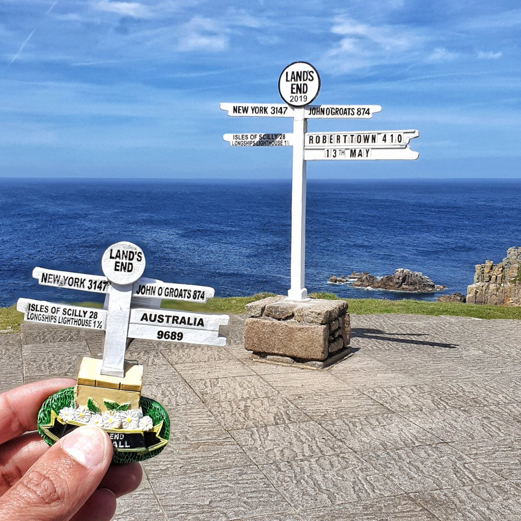 Land's End Sign, Cornwall, UK